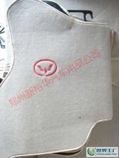 汽車內(nèi)飾用品腳墊選購指南 規(guī)格、材質(zhì)與汽摩配件市場解析